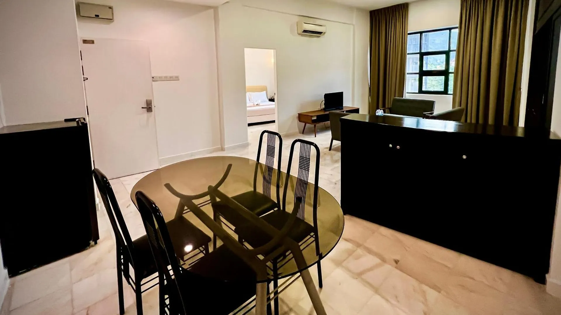 Stallions Suite Jelutong Maleisië